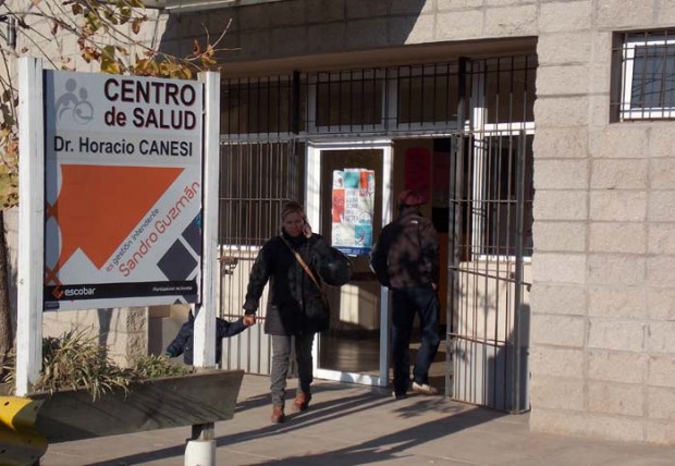 Escobar Dio A Luz En El Ba O Tir El Beb Al Inodoro Y Se Fue De La